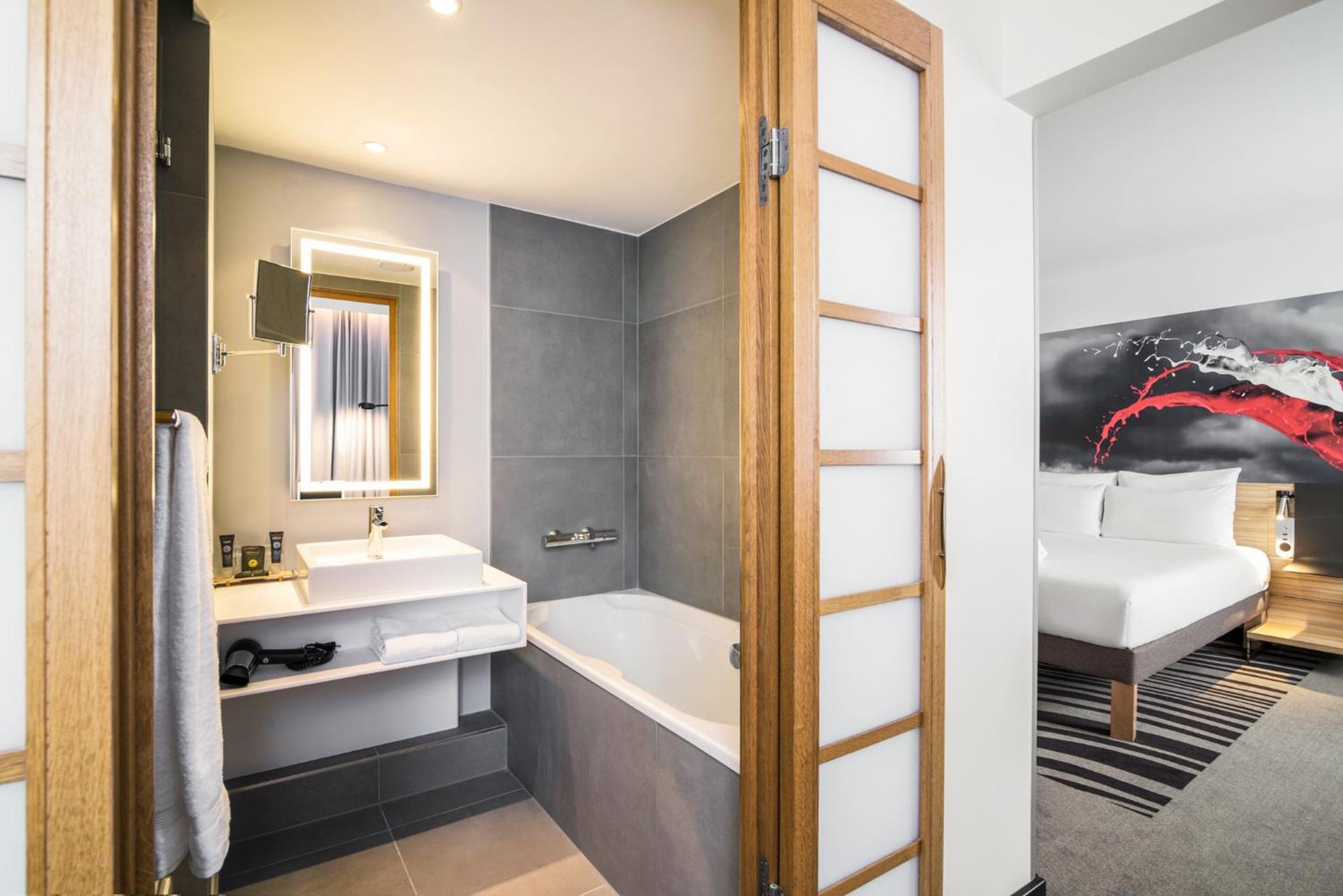 Executive Double Room with Sofa Bed,1010009497:JPEG