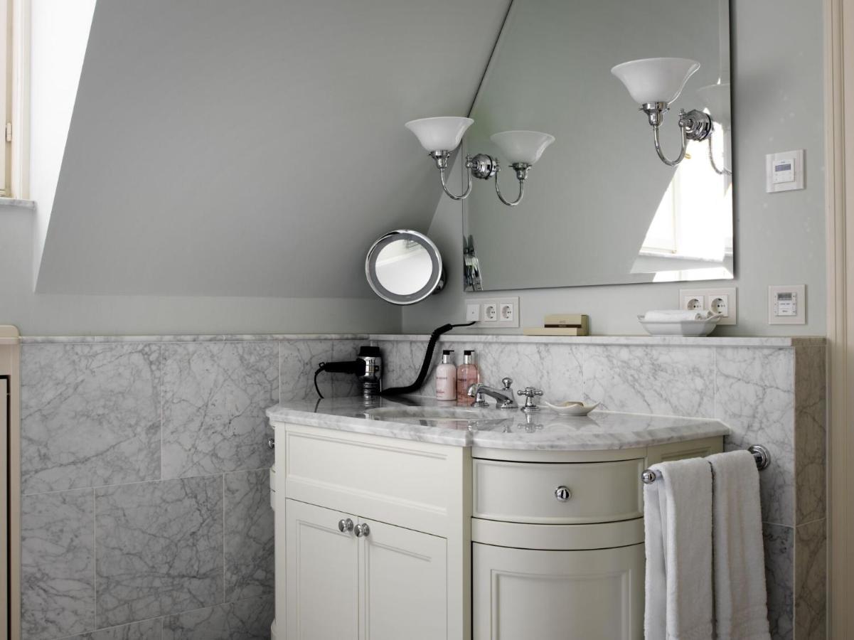 Castle Grand Park View Room,1087105867:JPEG