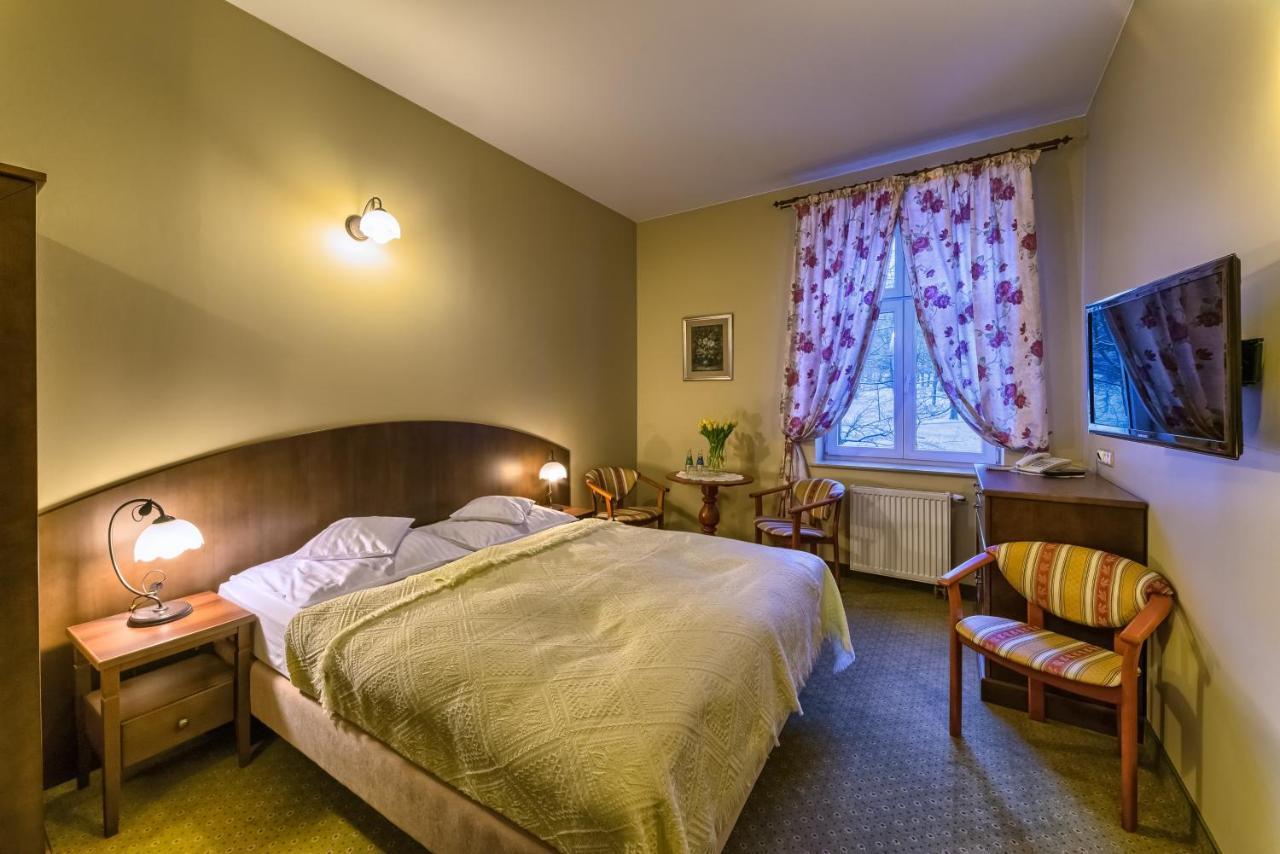 Doppelzimmer – inklusive medizinischem Behandlungsprogramm