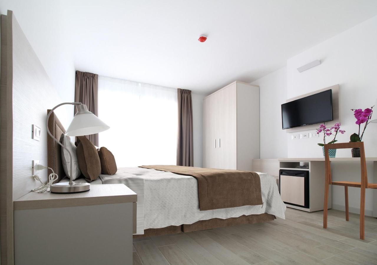 Doppelzimmer mit Balkon