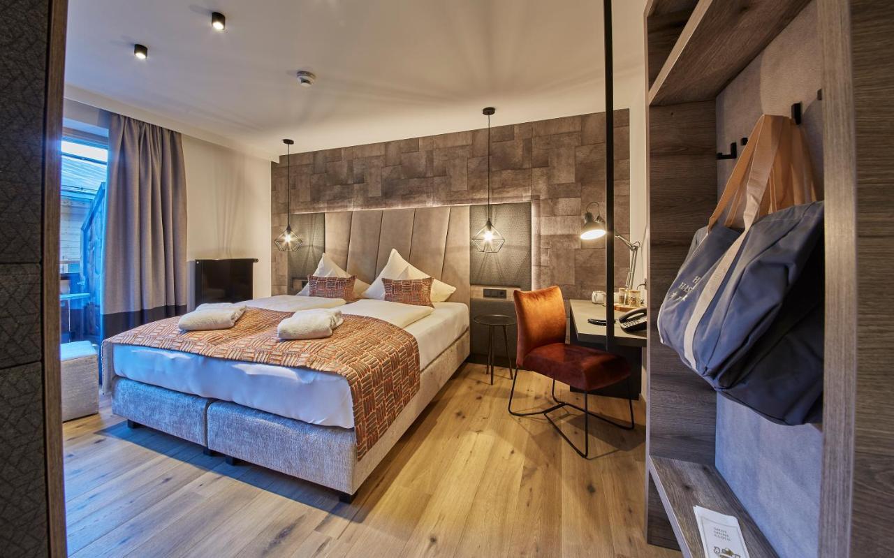 Double Room with Balcony,1070678524:JPEG