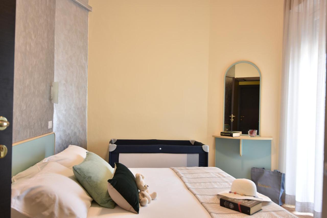 Double or Twin Room,1106147943:JPEG