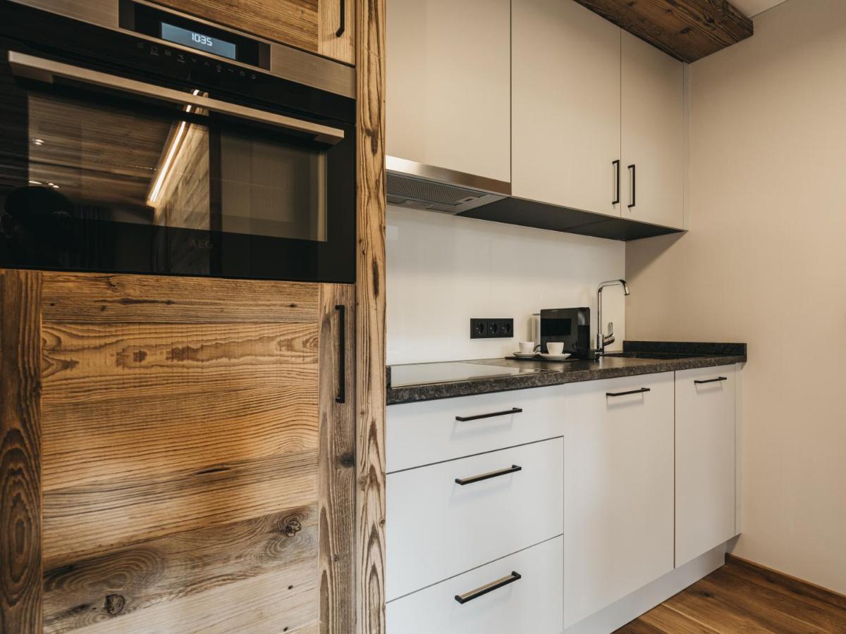 Superior Two Room Apartment,1128397551:JPEG