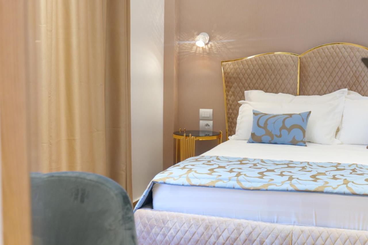 Deluxe Dreibettzimmer mit Balkon