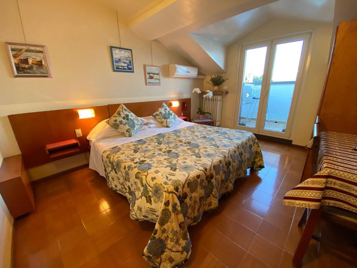 Doppelzimmer mit Seeblick