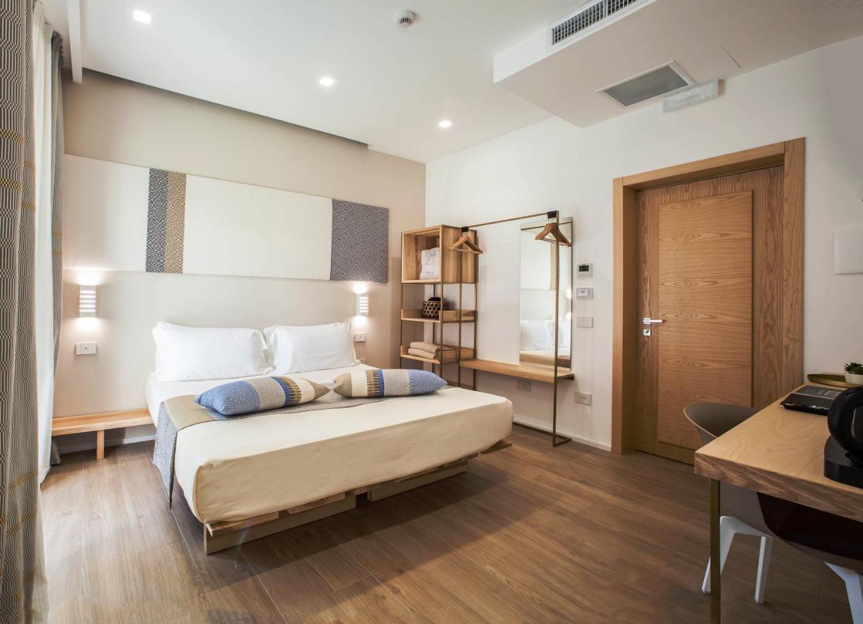 Double or Twin Room,1145858818:JPEG