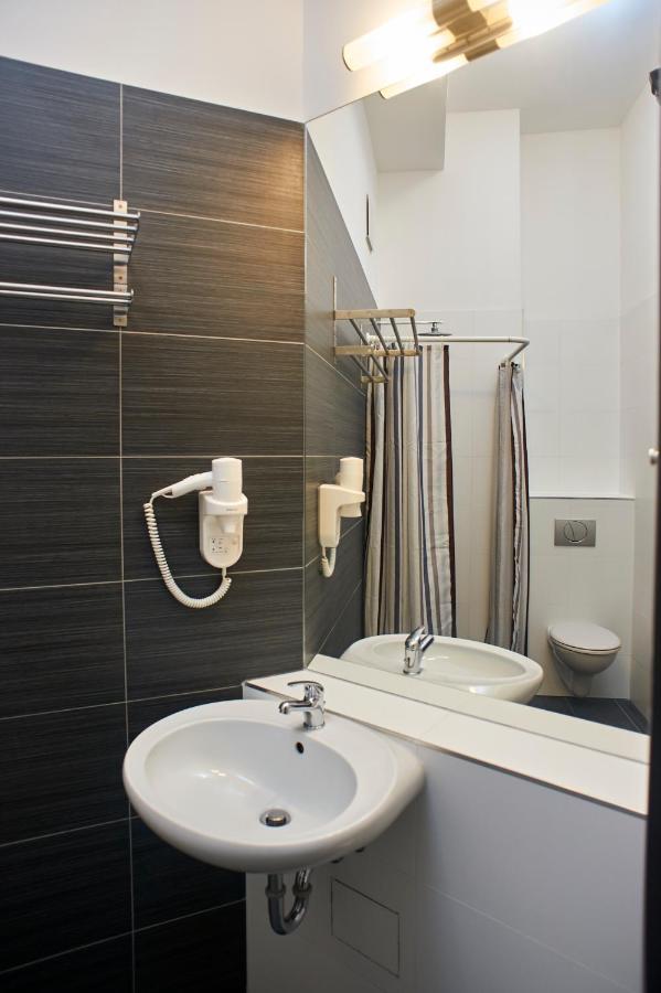 Standard Single Room,1156403955:JPEG