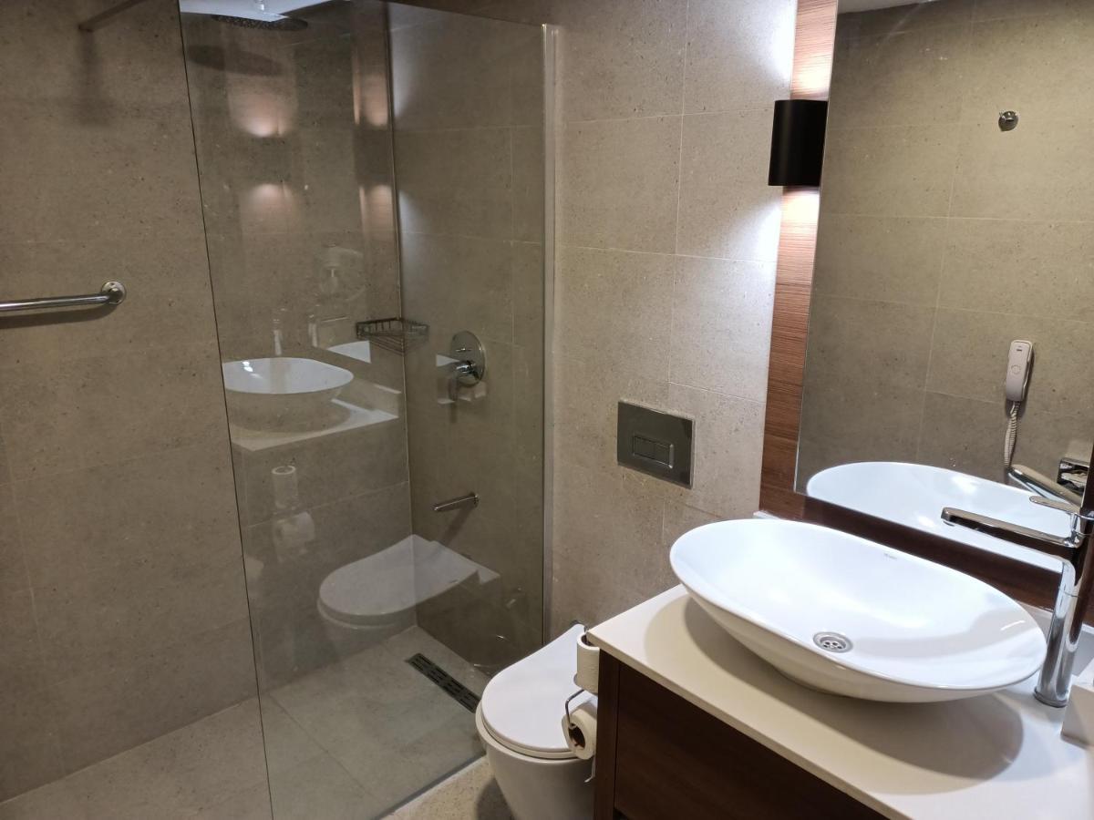 Double Room,1174181655:JPEG