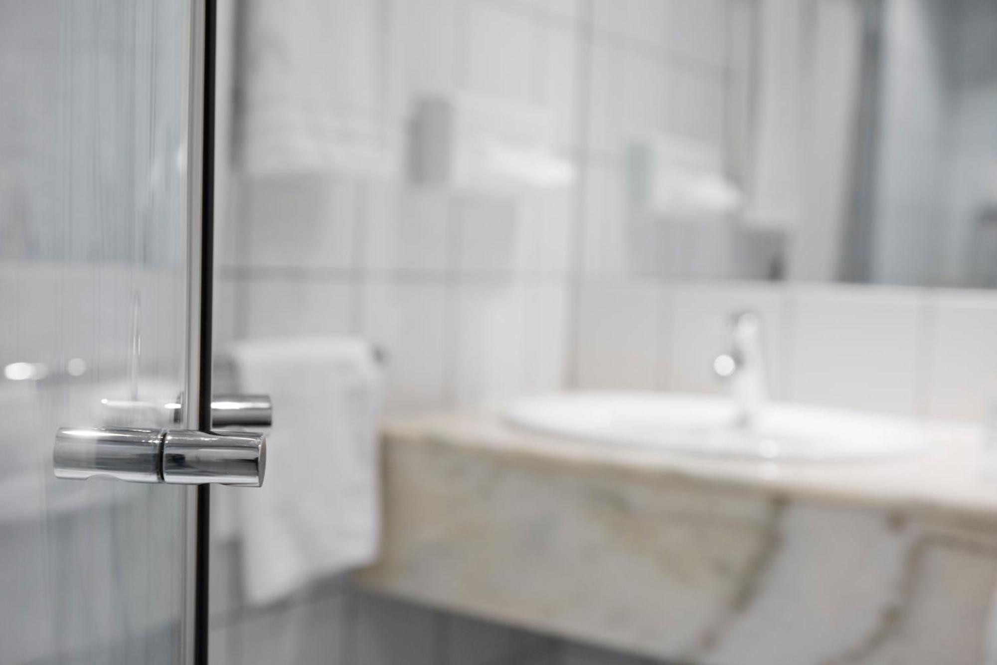 Double or Twin Room,1216948609:JPEG