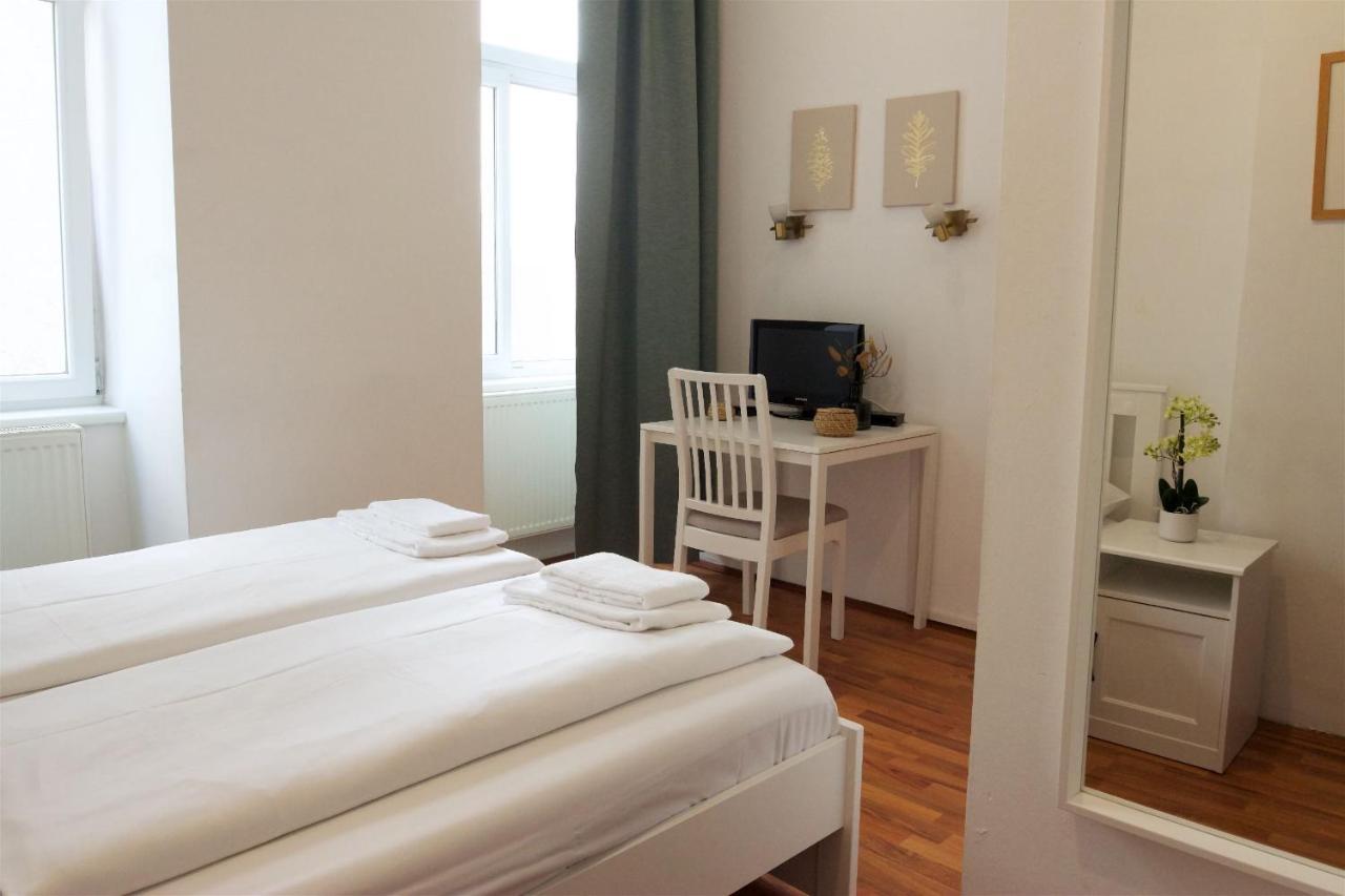 Double Room,1240926592:JPEG