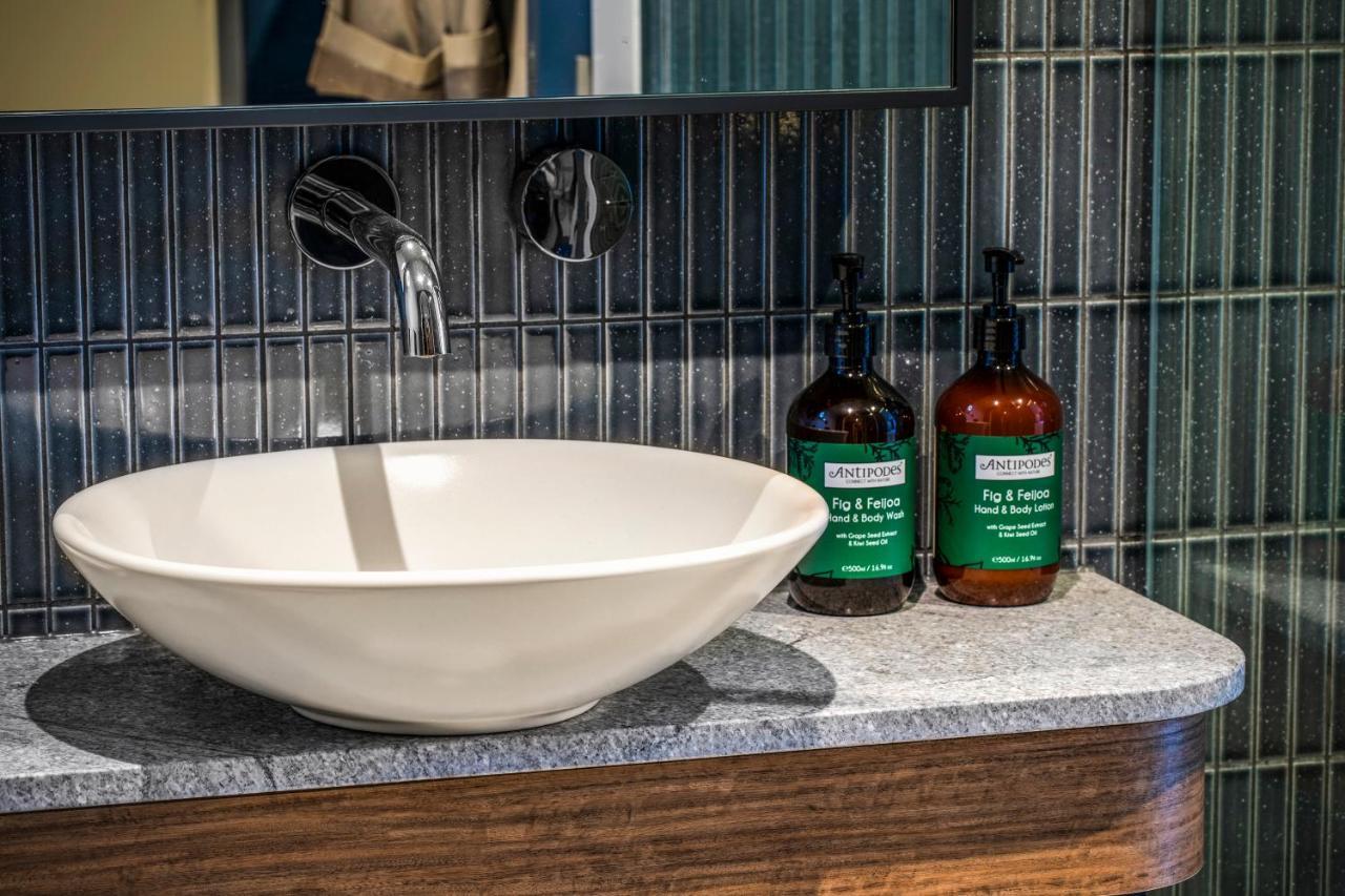 Standard Room,1285893349:JPEG