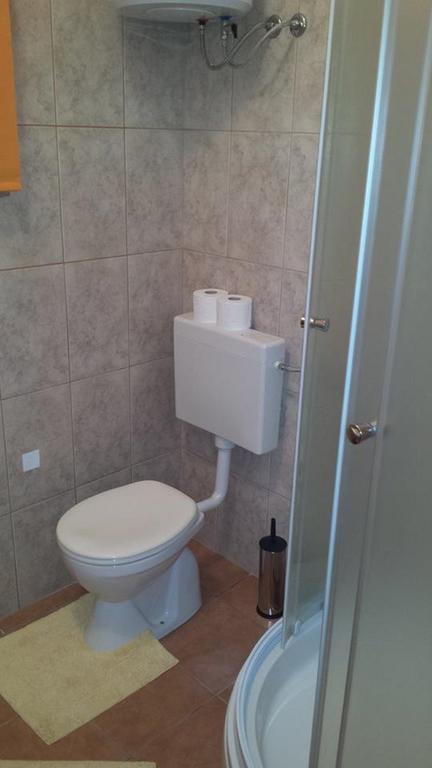 Triple Room Private Bathroom,127174212:JPEG