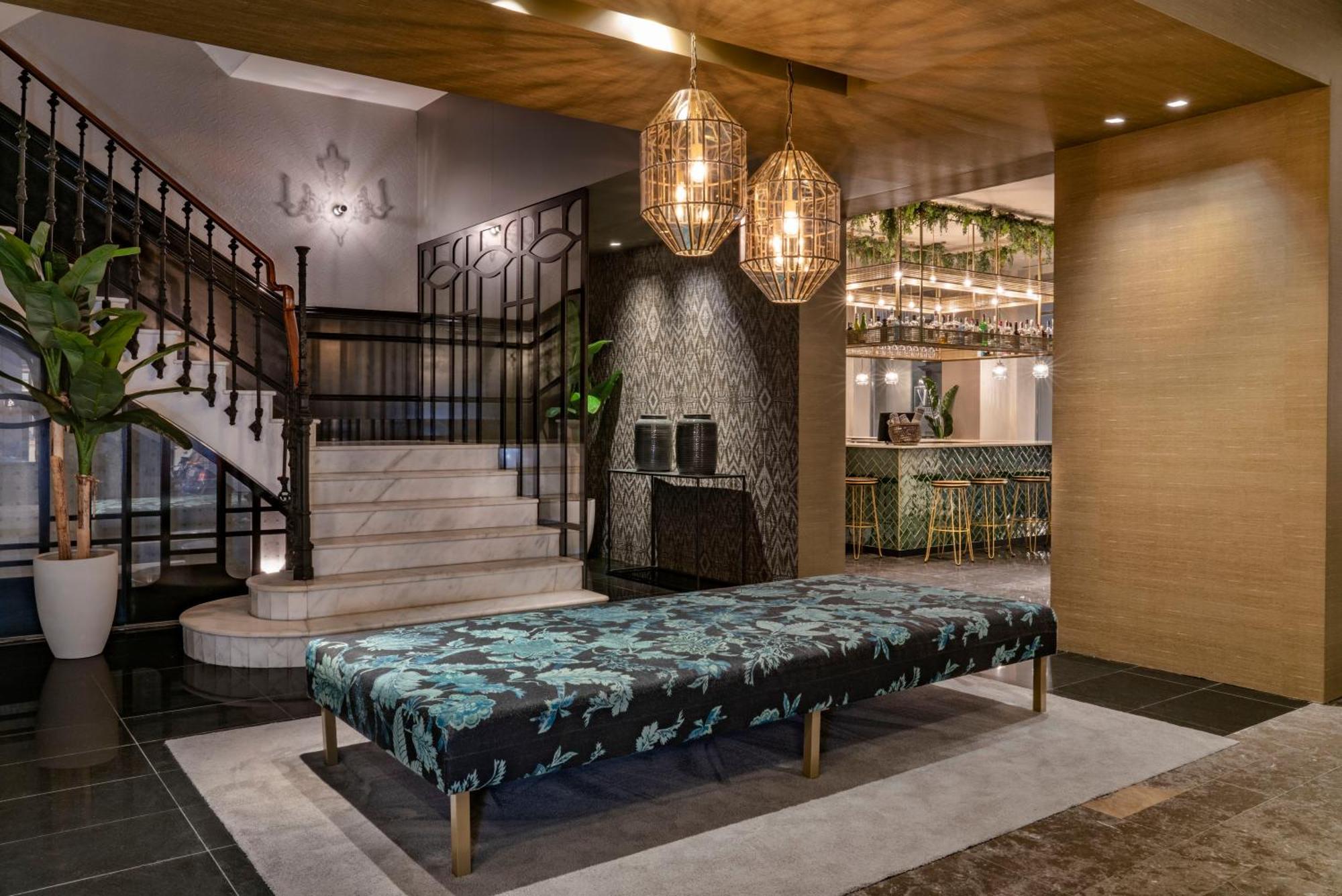 Vincci Room