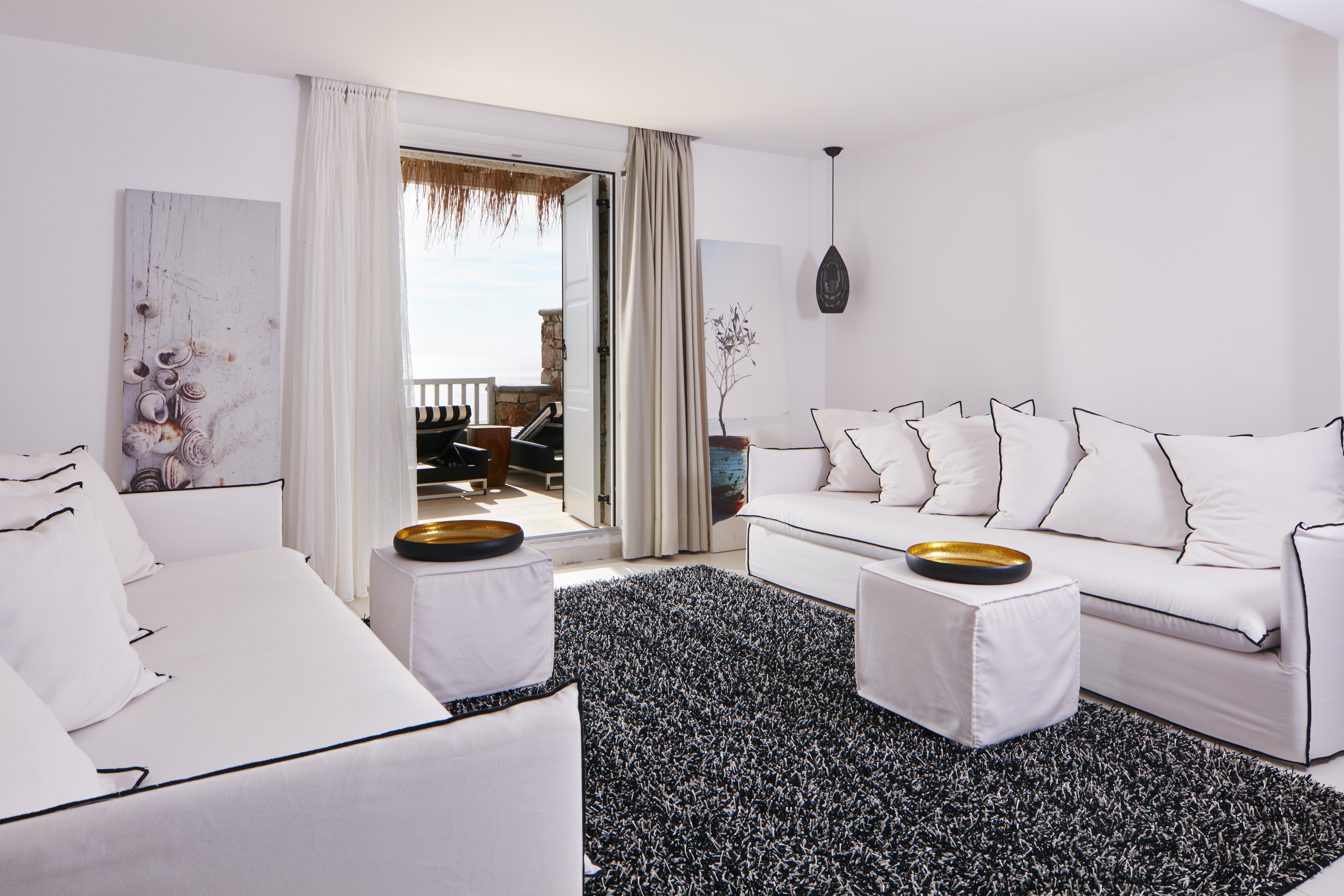 Exclusive Room with Side Sea View