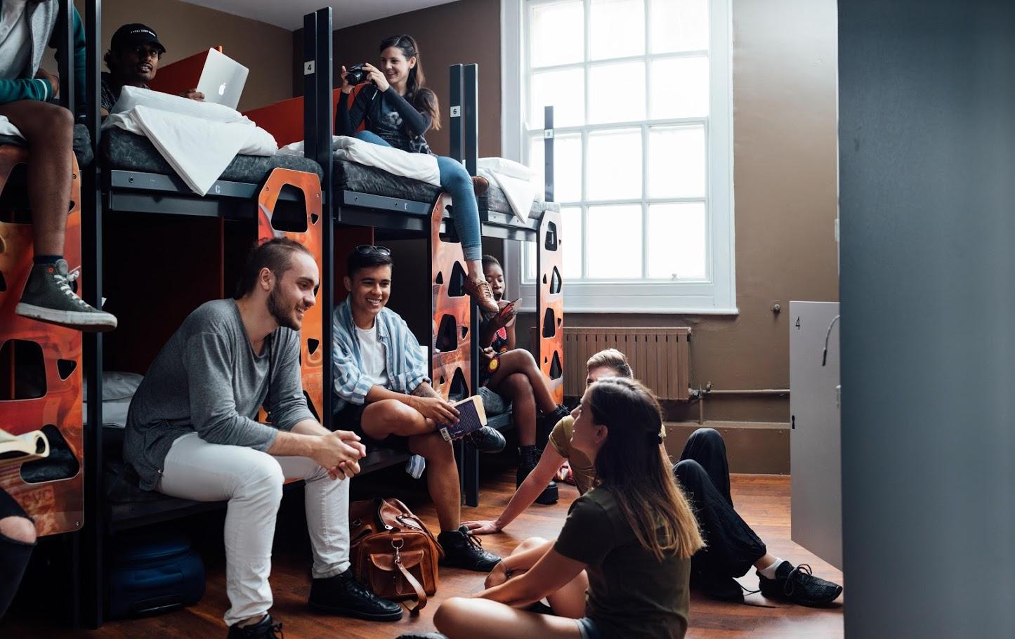 Bett im gemischten Schlafsaal mit 10 Betten