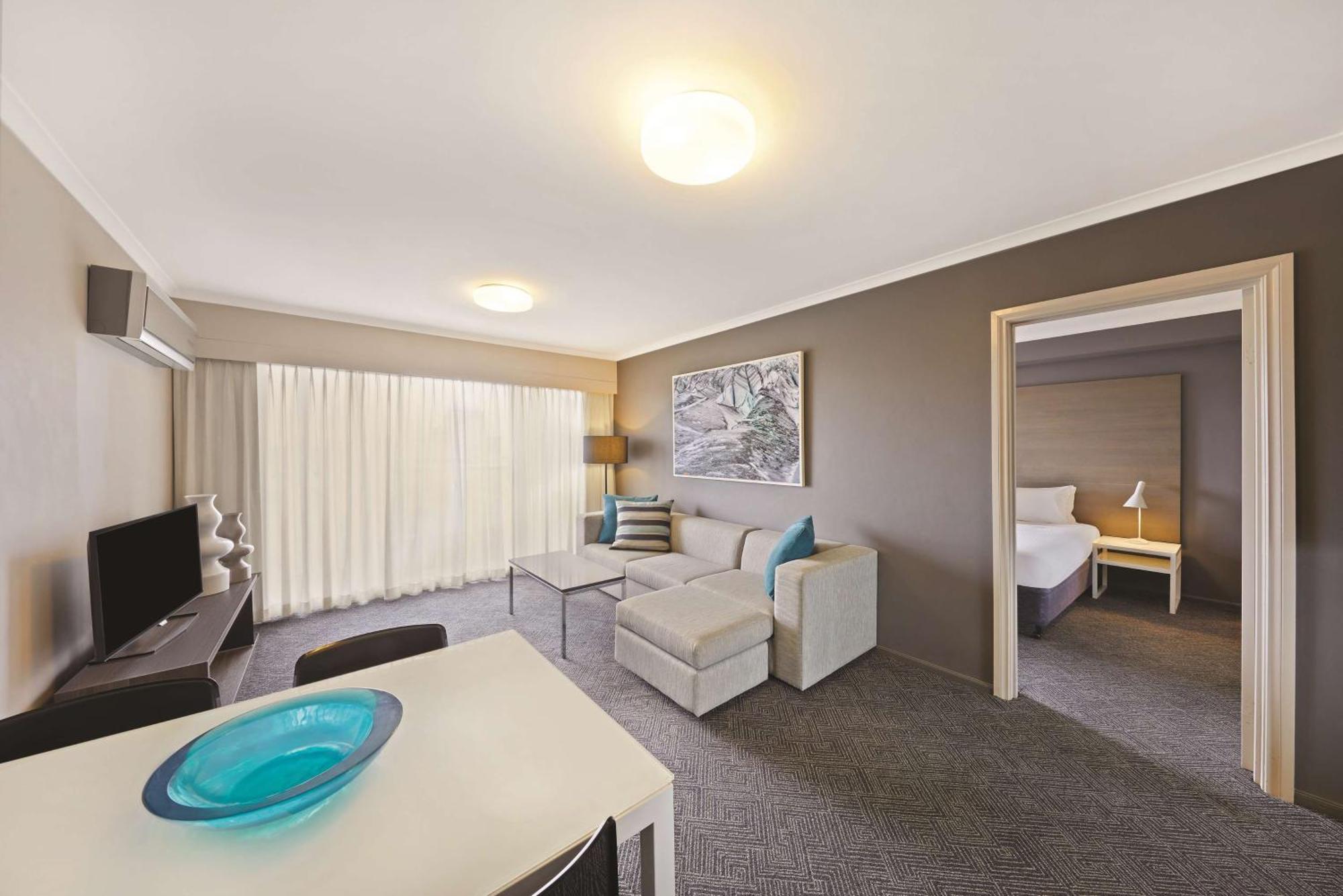 Standard Two-Bedroom Apartment,1277284348:JPEG