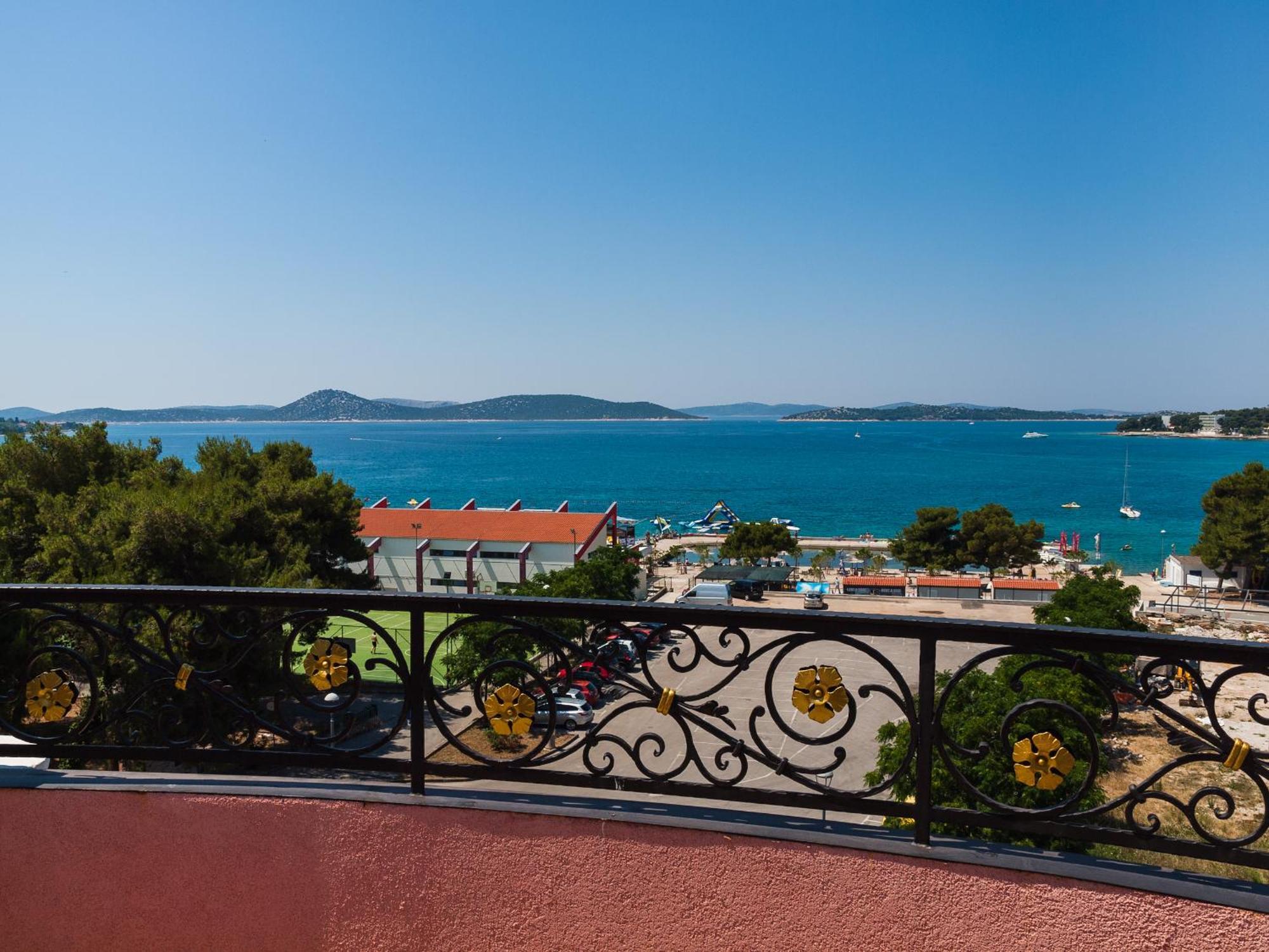Standard Double Room Balcony Sea View,1498707868:JPEG