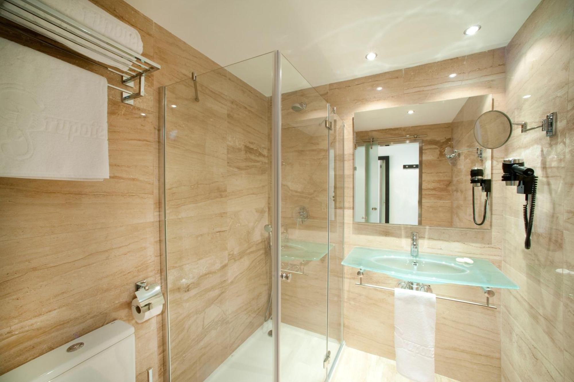 Junior Suite,704348665:JPEG