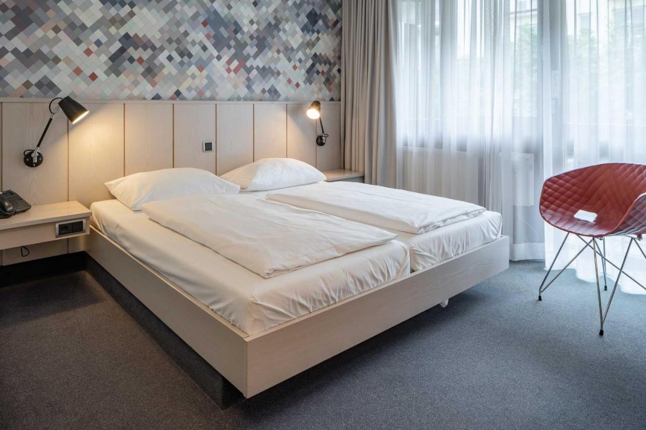 Double Room,1328383310:JPEG