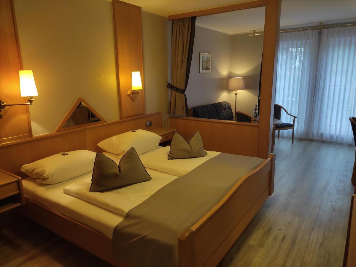 Family Room,1341397361:JPEG