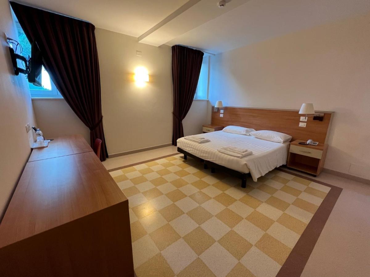 Doppel-/Zweibettzimmer - barrierefrei