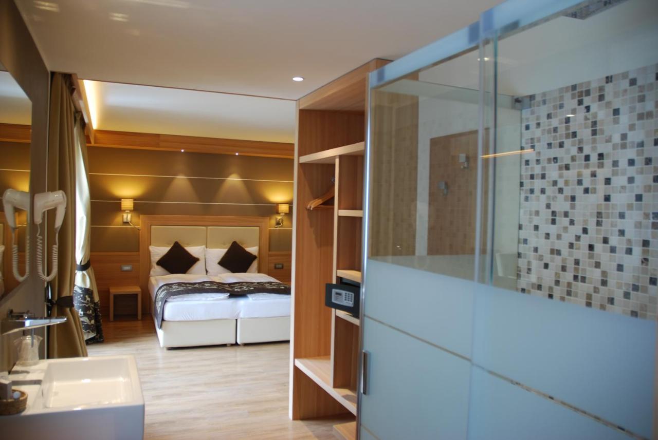 Superior Double Room,1349246129:JPEG