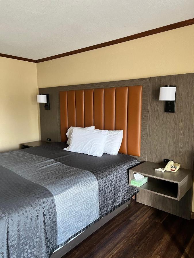 Deluxe King Room,1386385559:JPEG