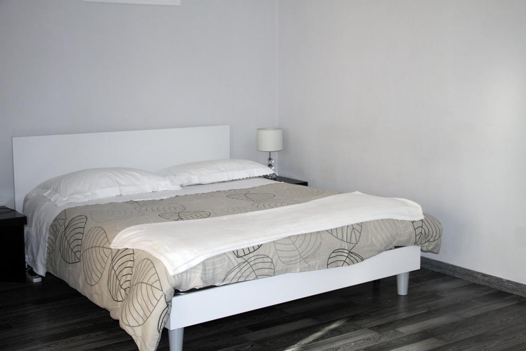 Suite,139862751:JPEG