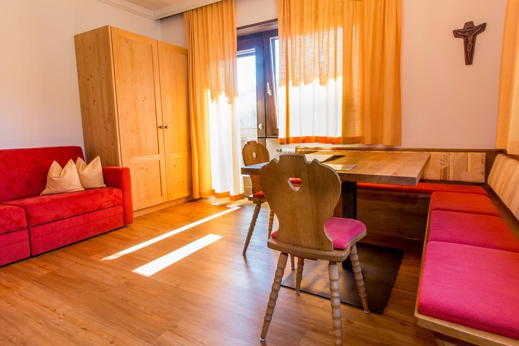 Deluxe Apartment with mountain view (4 adults),140844102:JPEG