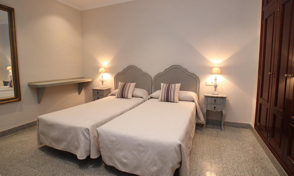 Comfort Dreibettzimmer mit Dusche