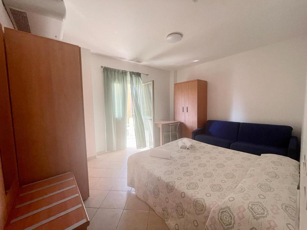 2 Doppelzimmer mit Verbindungstür