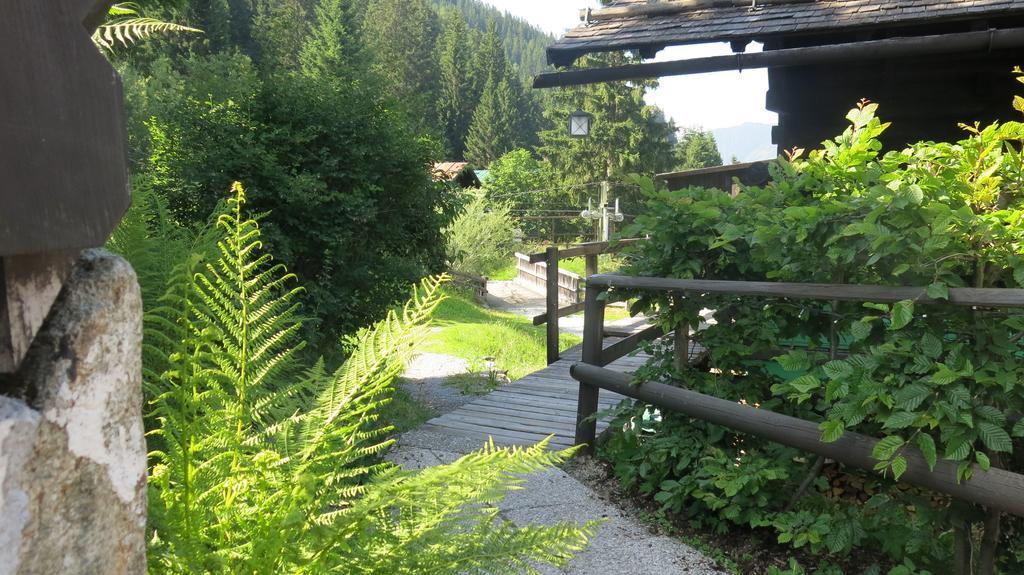 Standard Double Room,143290474:JPEG