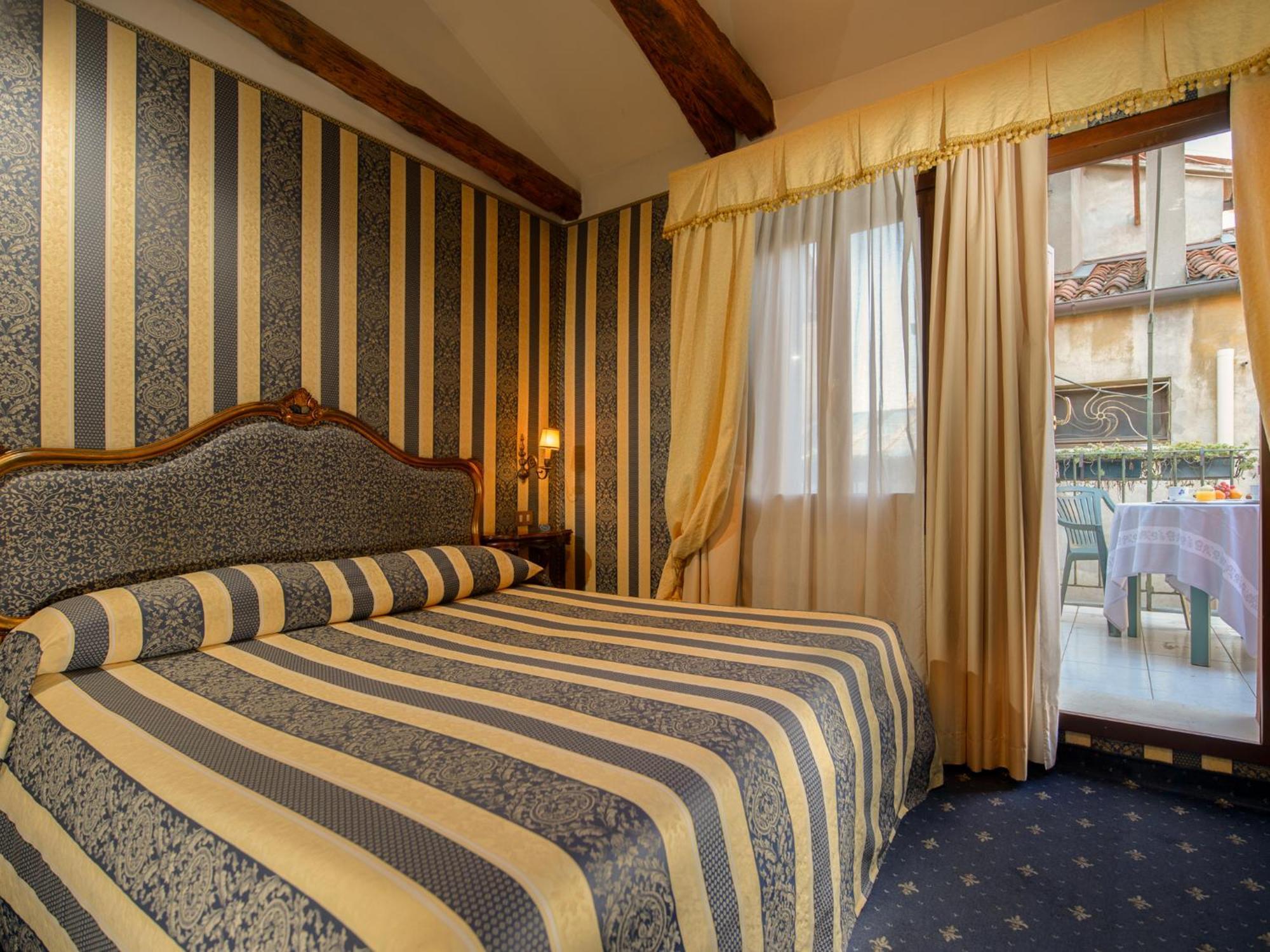 Superior Double Room Private Terrace