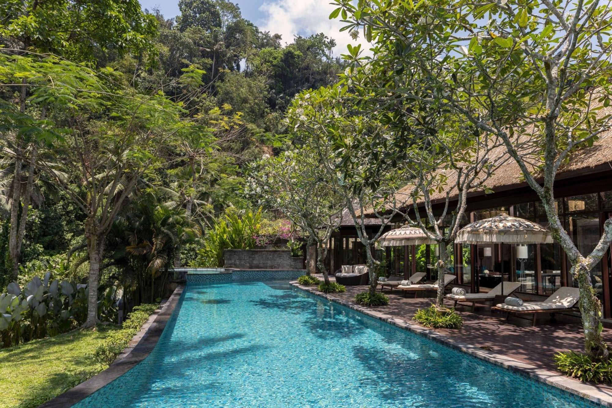 Poolvilla Mandapa mit 3 Schlafzimmern und Blick auf den Fluss Ayung