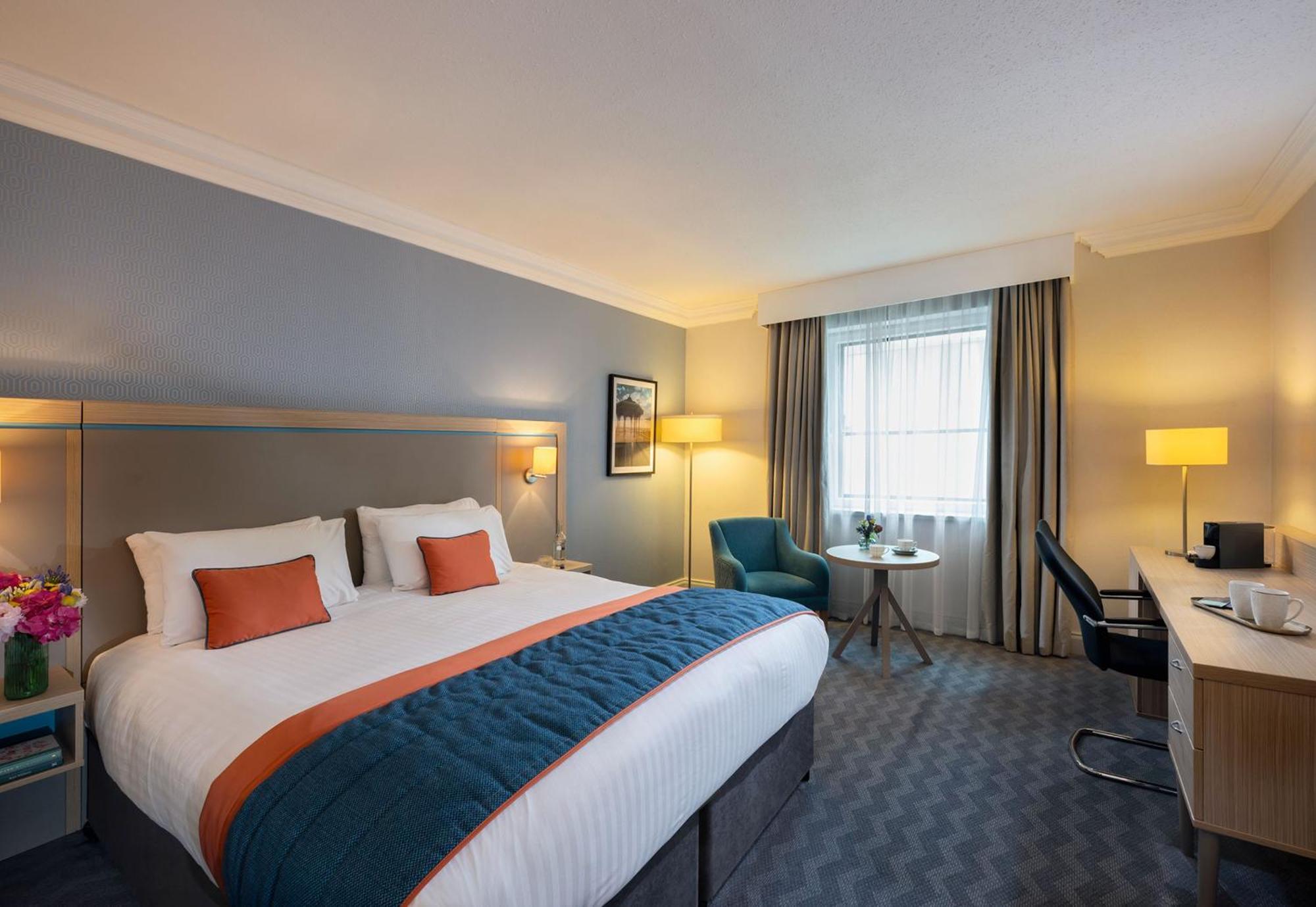 Superior Zimmer mit Kingsize-Bett
