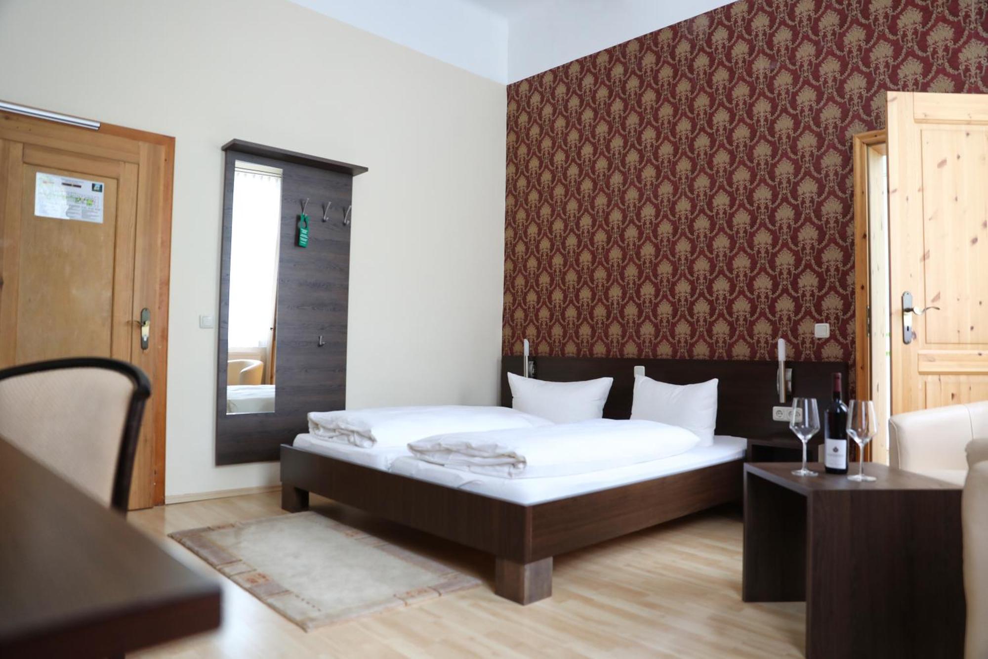 Standard Double Room,1543730590:JPEG