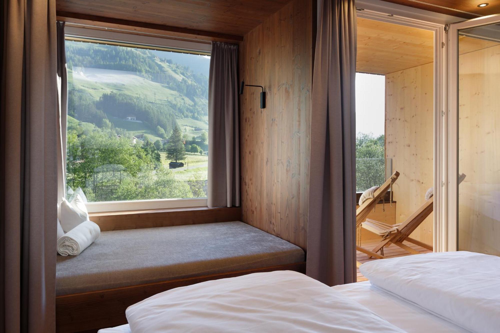 Superior Double Room,1558151581:JPEG