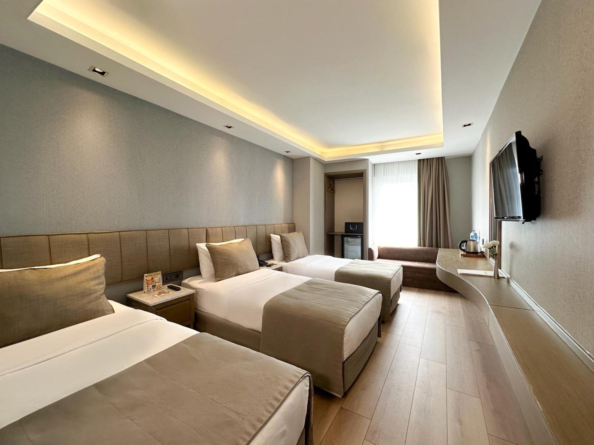 Triple Room,1578382229:JPEG