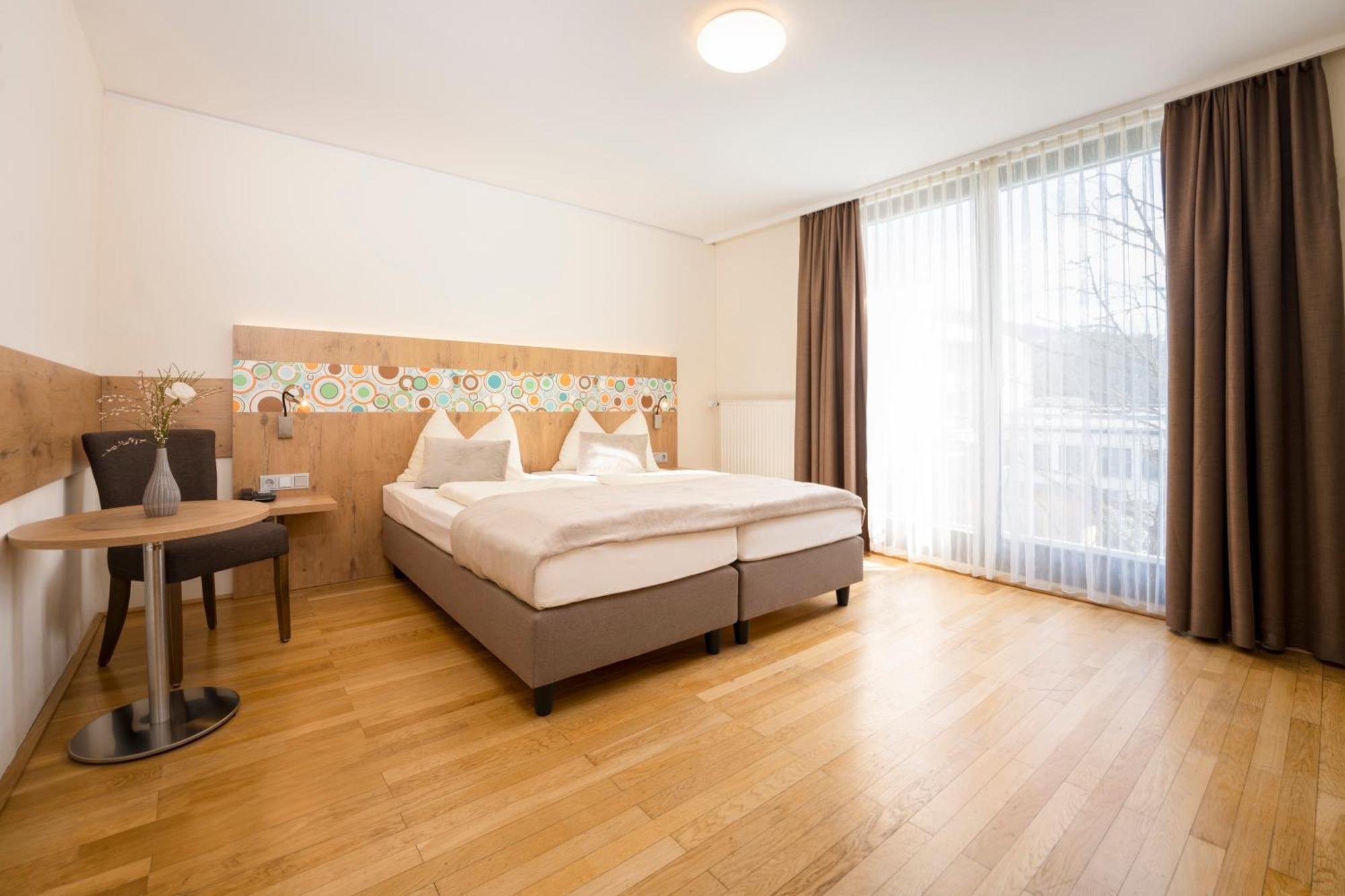 Basic Dreibettzimmer