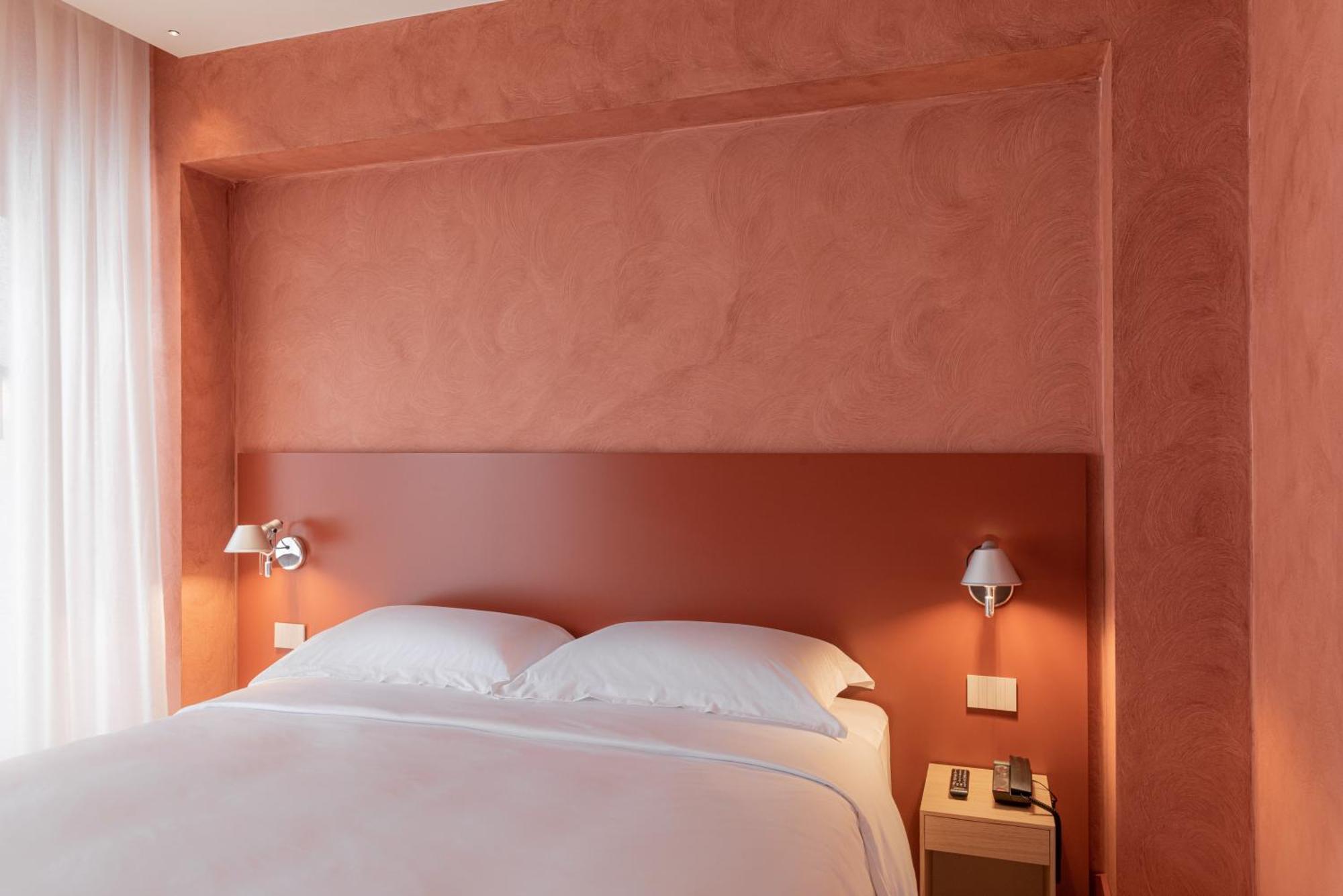Double Room with Balcony,1589586459:JPEG