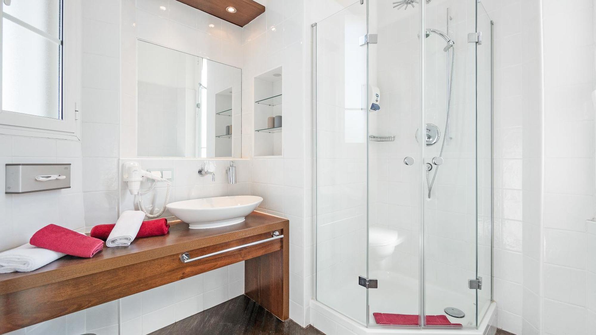 King Room - No Airconditioning,1591496338:JPEG