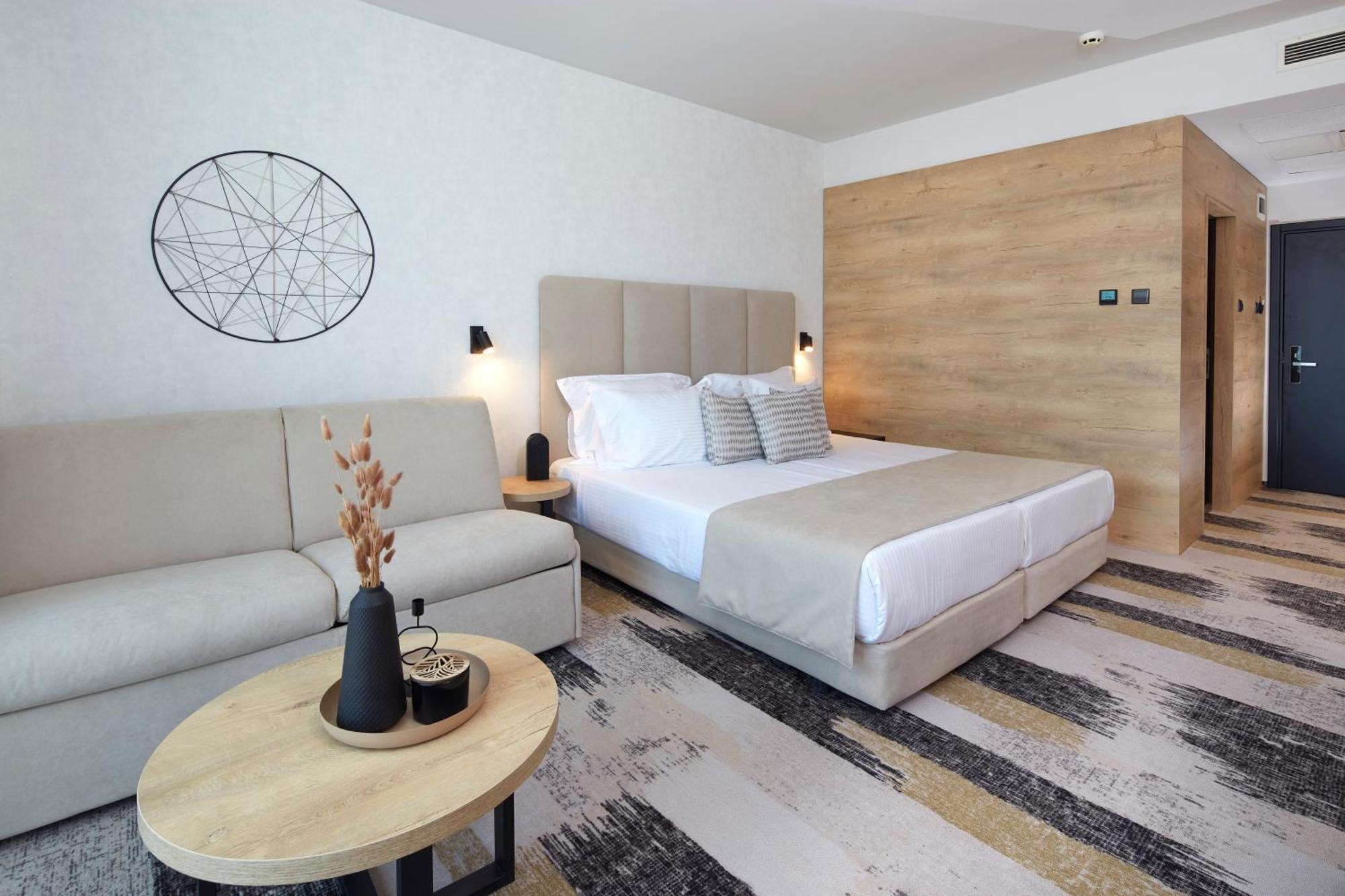 Double Room Balcony,1595399191:JPEG