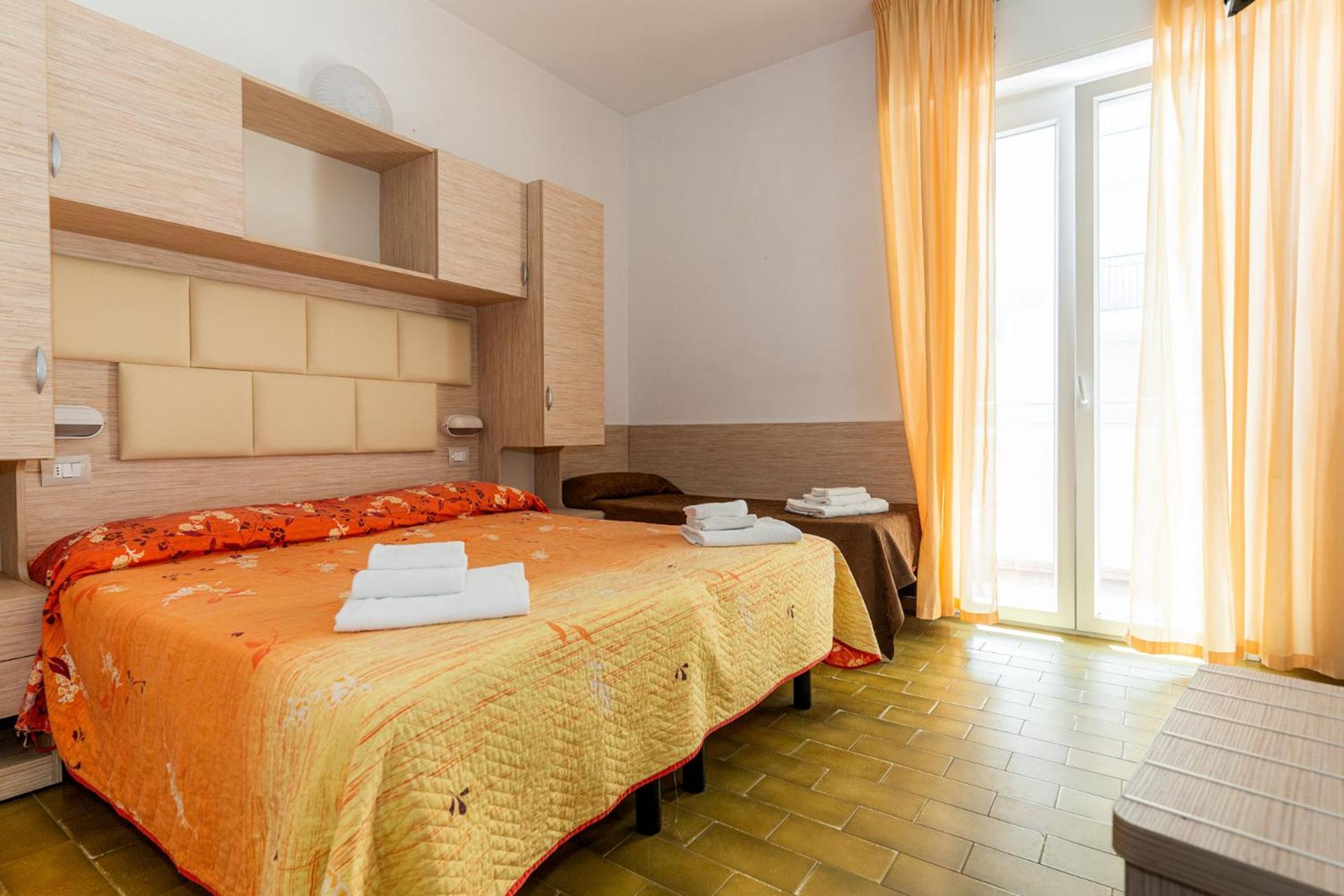 Deluxe Dreibettzimmer mit Meerblick