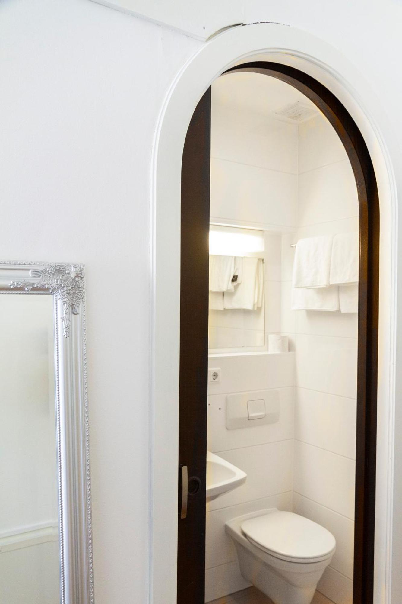 Double or Twin Room,1614792377:JPEG