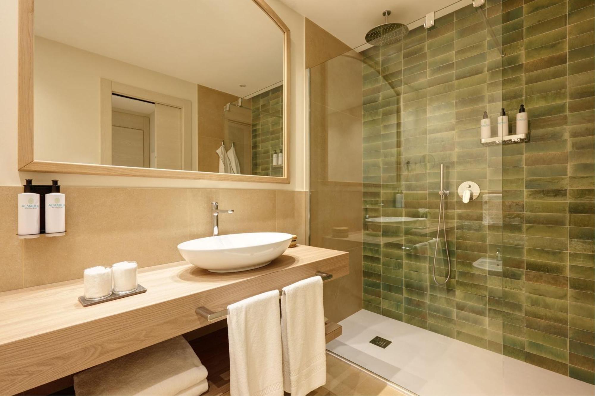 Superior Double Room Garden View