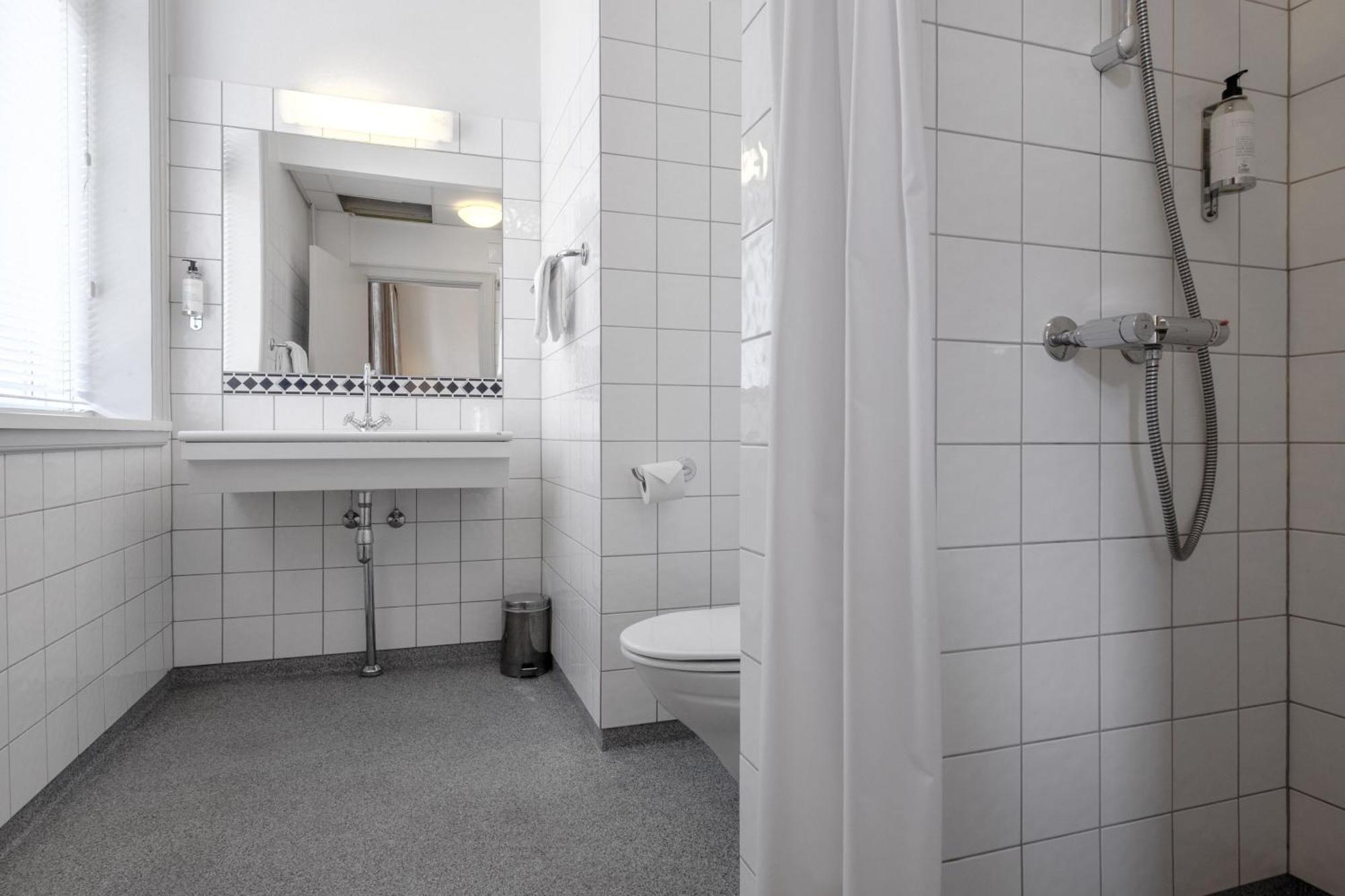 Efficient Single Room