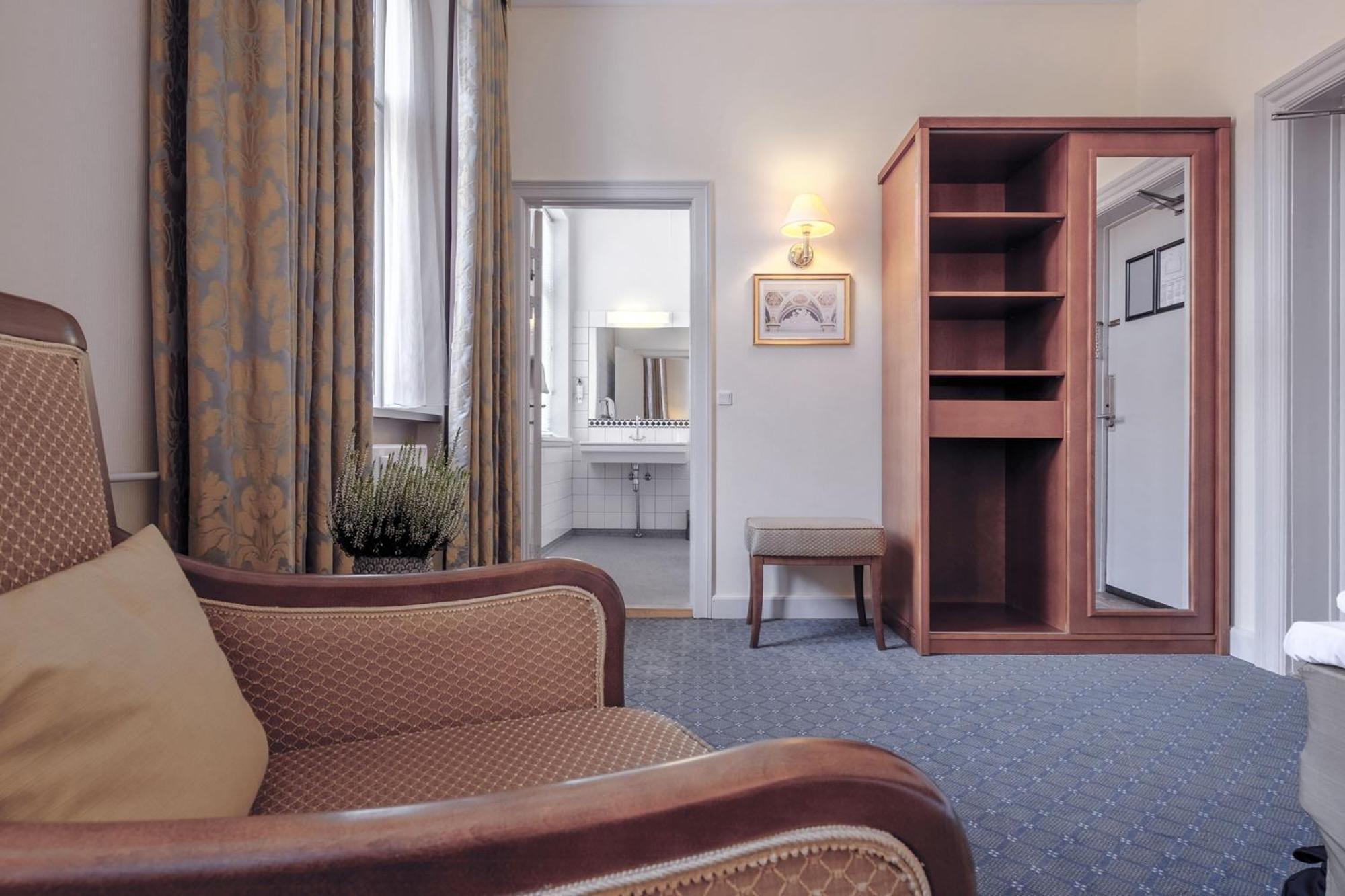 Efficient Single Room