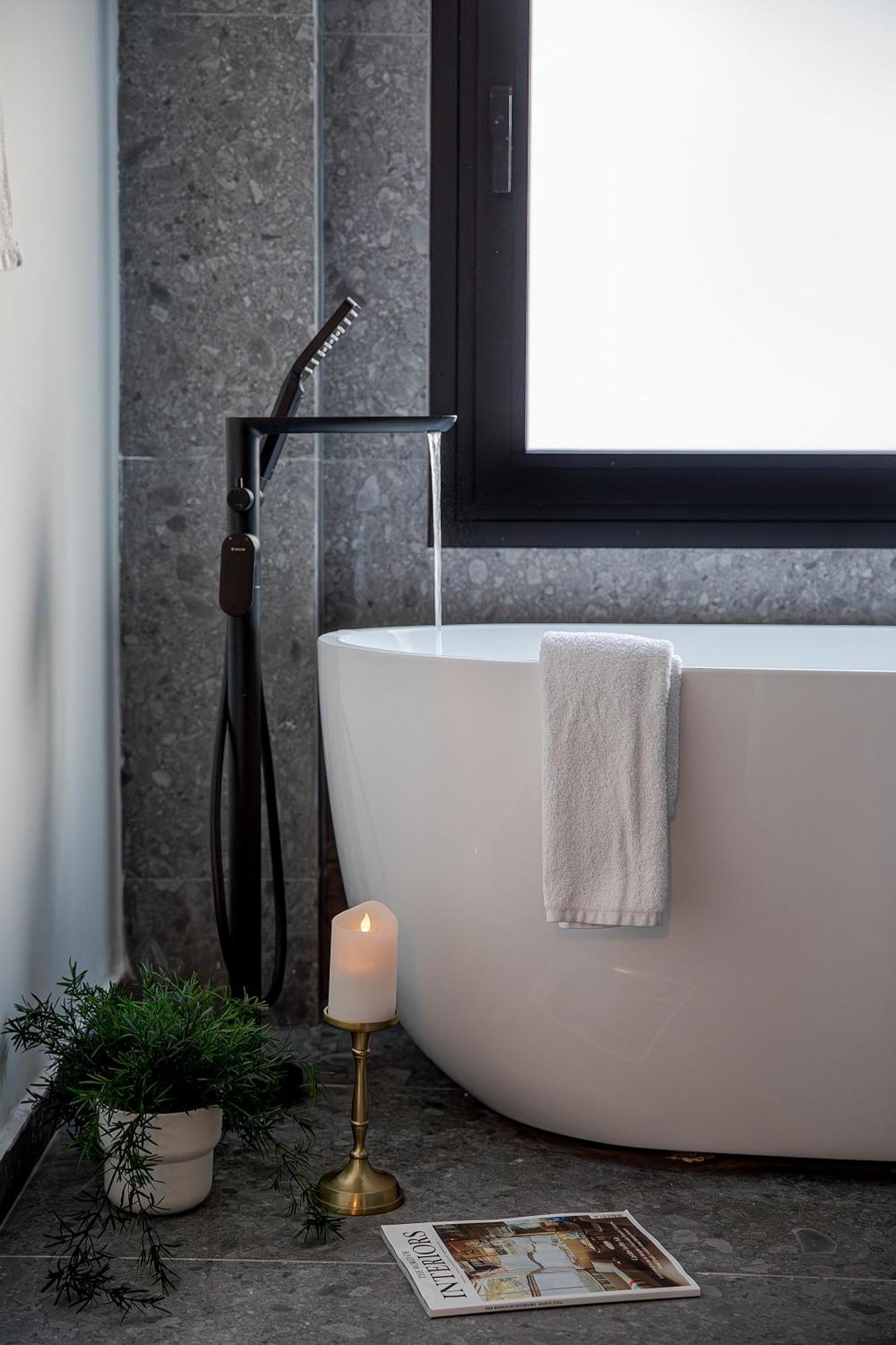 Double Room Split Level,1639423004:JPEG