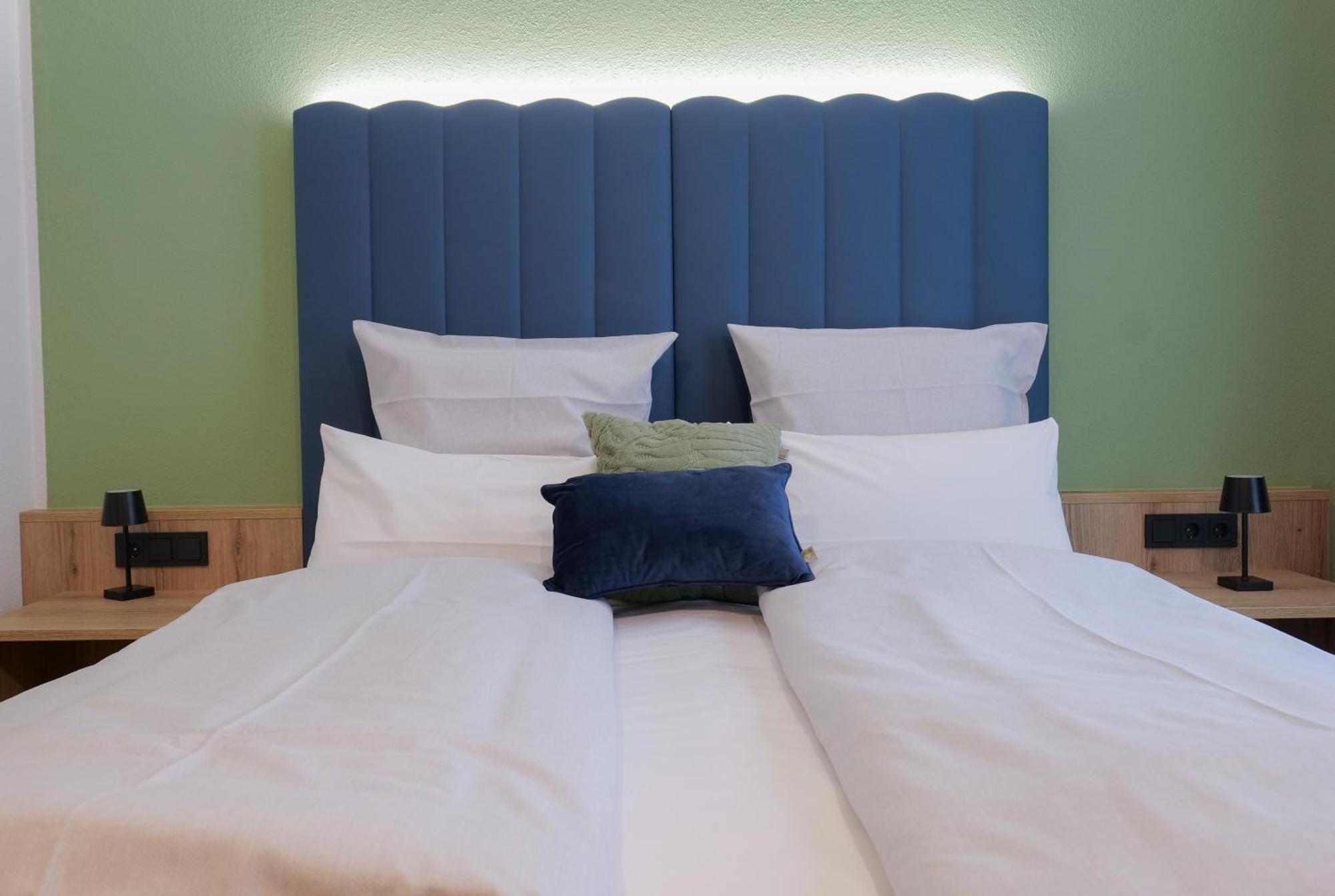 Double Room,1639530406:JPEG