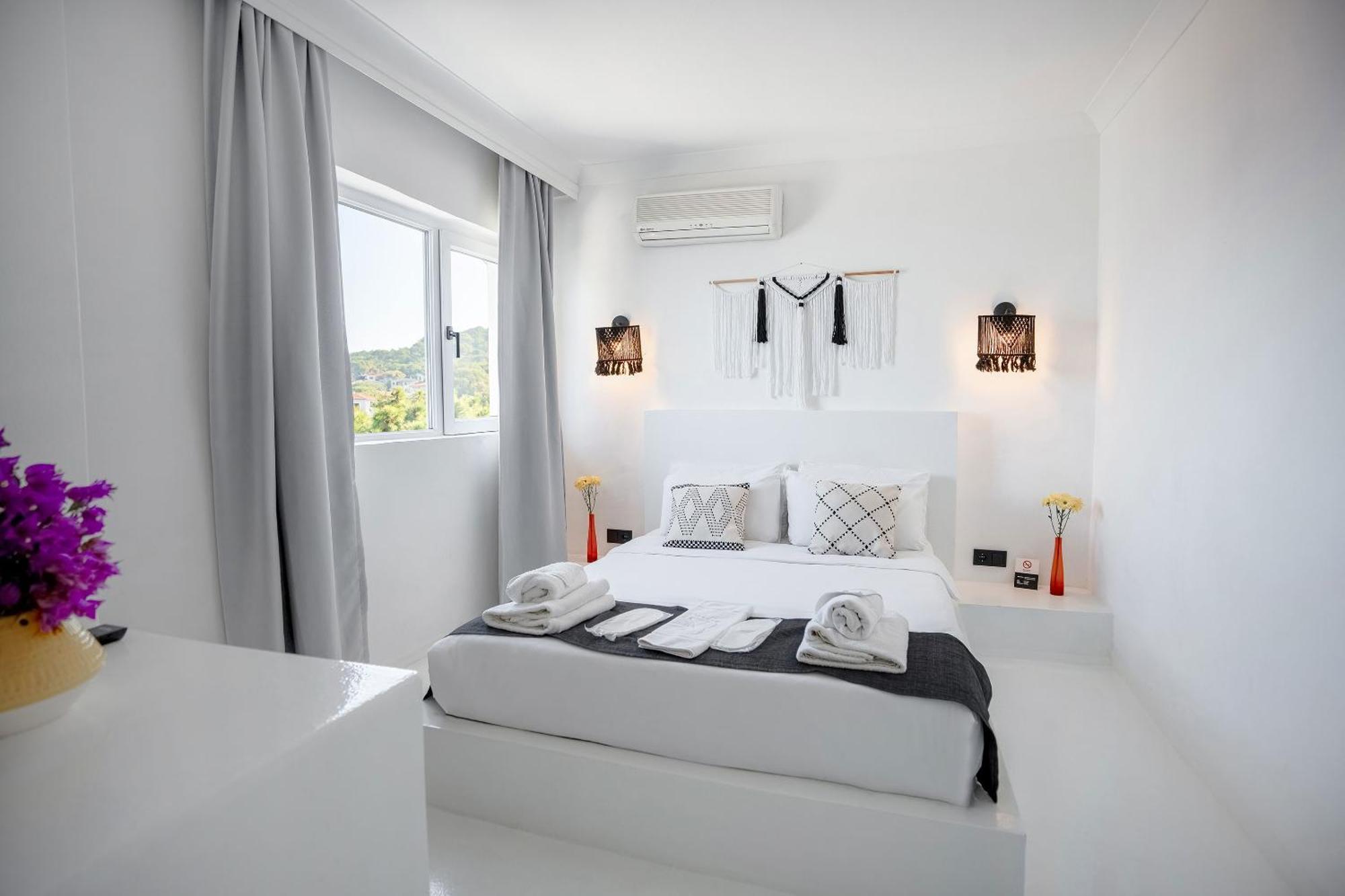 Deluxe Dreibettzimmer mit Meerblick